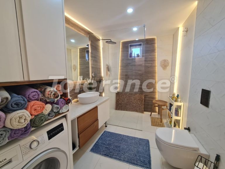 آپارتمان که در لارا, آنتالیا منظره دریا - خرید ملک در ترکیه - 134621