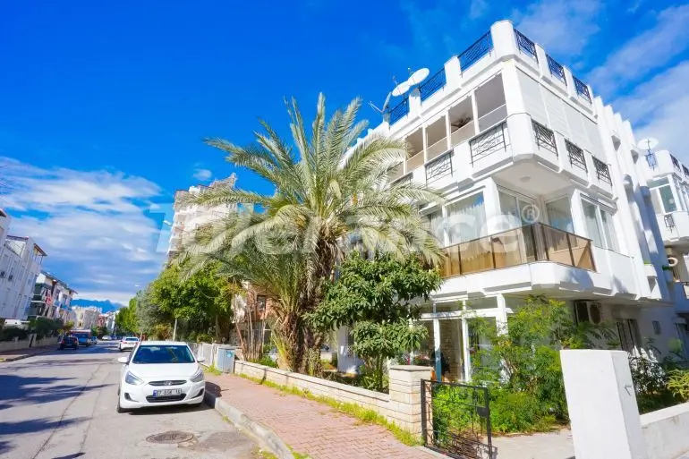 Apartment in Lara, Antalya - buy realty in Turkey - 34352