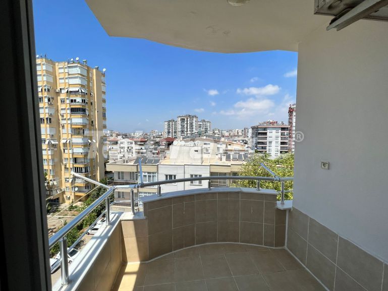 آپارتمان که در لارا, آنتالیا استخر - خرید ملک در ترکیه - 98311