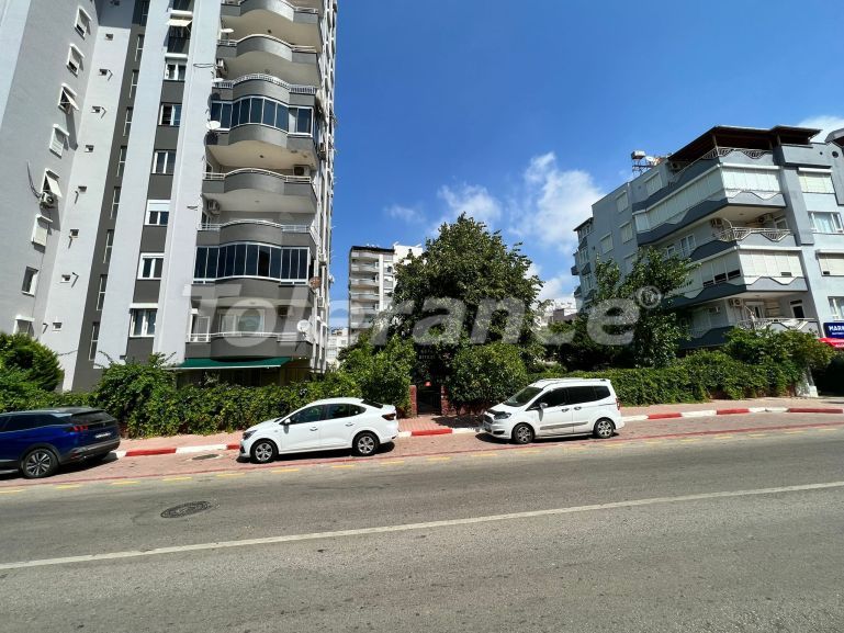 آپارتمان که در لارا, آنتالیا استخر - خرید ملک در ترکیه - 98319