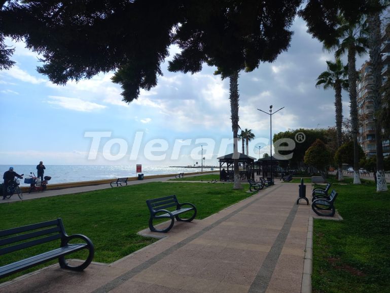 آپارتمان که در مزیتلی, مرسین منظره دریا - خرید ملک در ترکیه - 117418