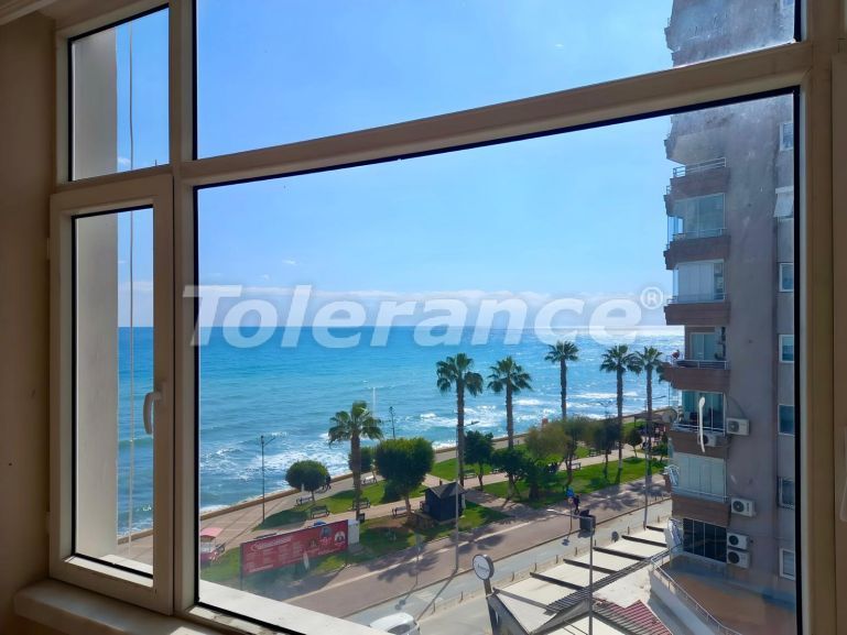 آپارتمان که در مزیتلی, مرسین منظره دریا - خرید ملک در ترکیه - 117424