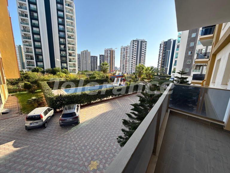 Appartement in Mezitli, Mersin zwembad - onroerend goed kopen in Turkije - 130108
