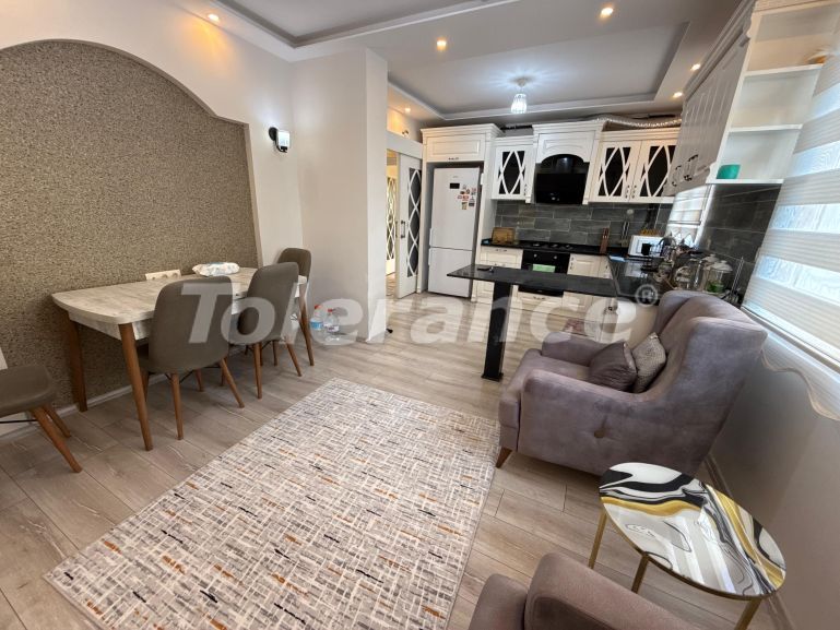 Appartement in Mezitli, Mersin zwembad - onroerend goed kopen in Turkije - 130122