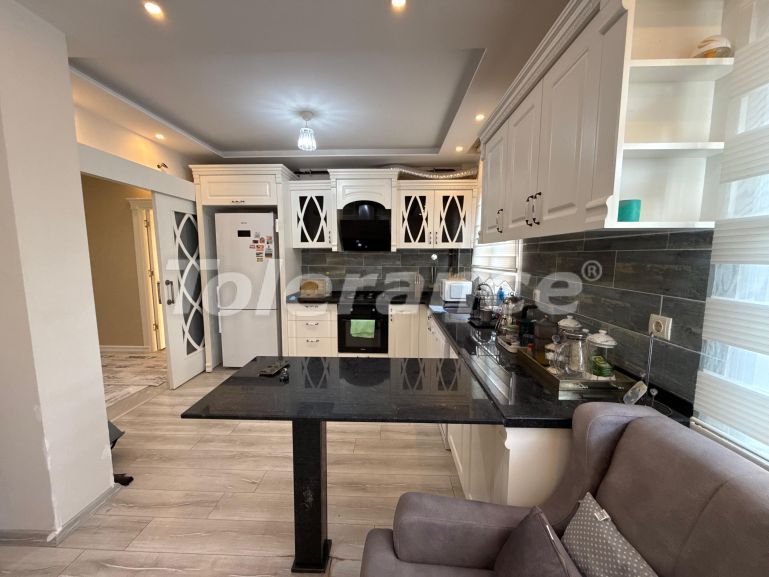 Appartement in Mezitli, Mersin zwembad - onroerend goed kopen in Turkije - 130127