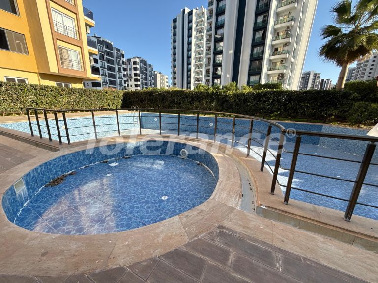 Appartement in Mezitli, Mersin zwembad - onroerend goed kopen in Turkije - 130140