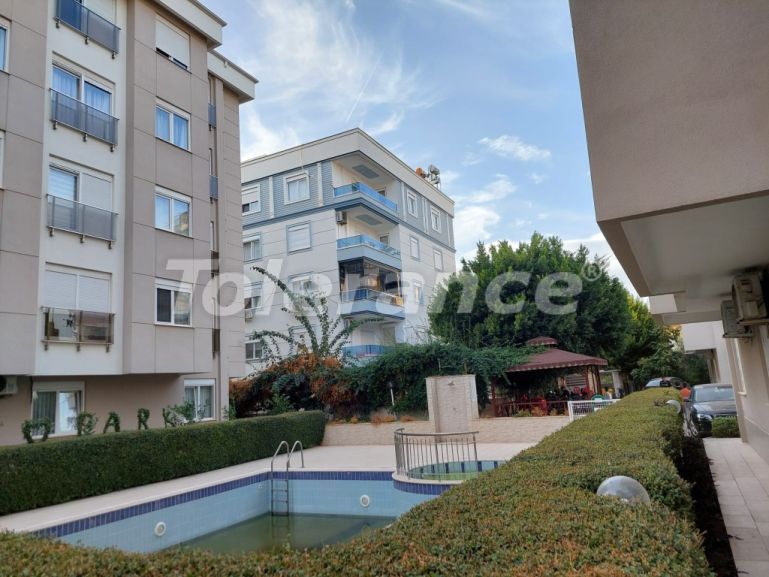 Apartment in Muratpaşa, Antalya with pool - buy realty in Turkey - 102976