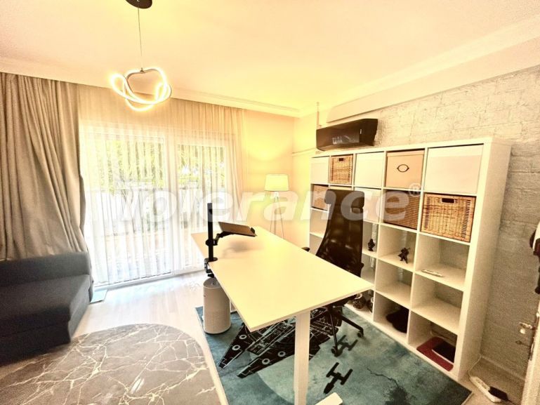 Apartment in Muratpaşa, Antalya with pool - buy realty in Turkey - 102995