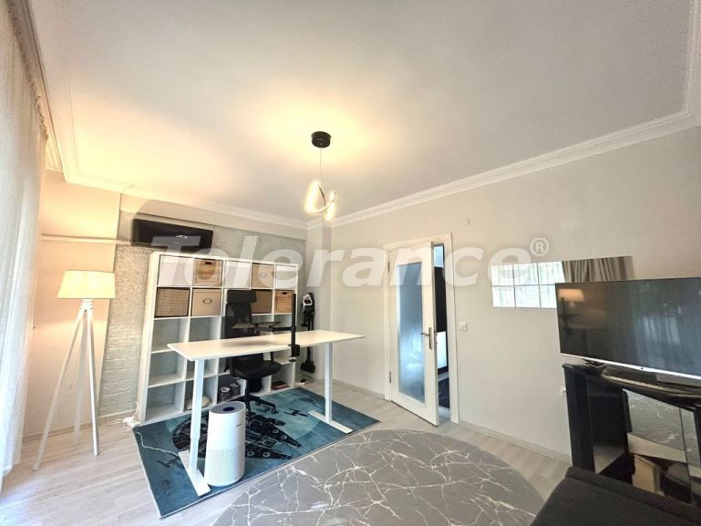 Apartment in Muratpaşa, Antalya with pool - buy realty in Turkey - 103017