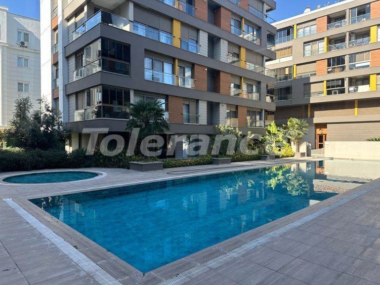 Apartment in Muratpaşa, Antalya with pool - buy realty in Turkey - 112534