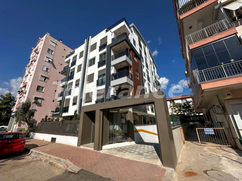 Apartment from developer in Muratpaşa, Antalya - buy realty in Turkey - 146380