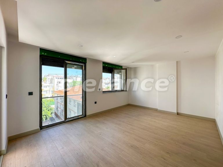 Apartment from developer in Muratpaşa, Antalya - buy realty in Turkey - 146387