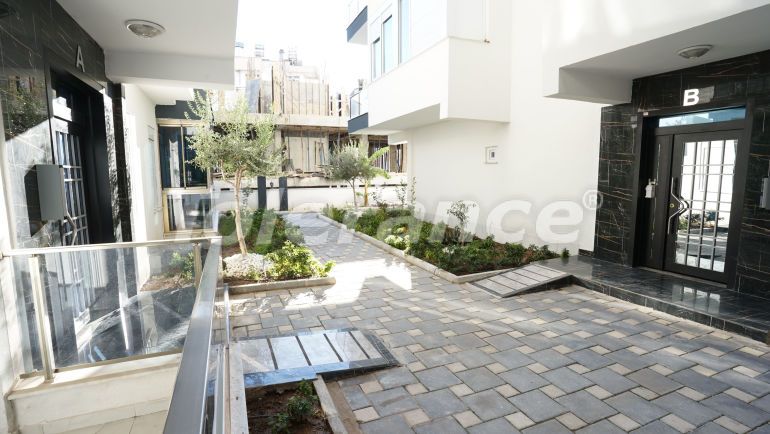 Apartment in Muratpaşa, Antalya with pool - buy realty in Turkey - 48212