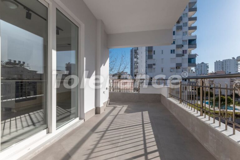 Apartment in Muratpaşa, Antalya - buy realty in Turkey - 55788