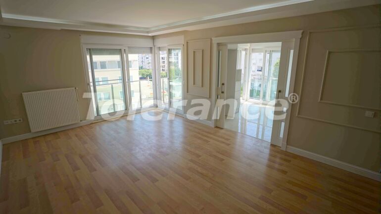 Apartment in Muratpaşa, Antalya - buy realty in Turkey - 57636
