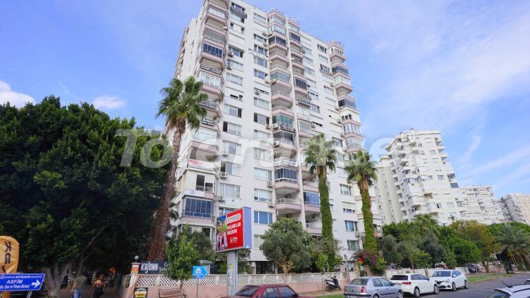 Apartment in Muratpaşa, Antalya with sea view - buy realty in Turkey - 61808