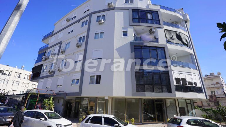 Apartment in Muratpaşa, Antalya - buy realty in Turkey - 64215