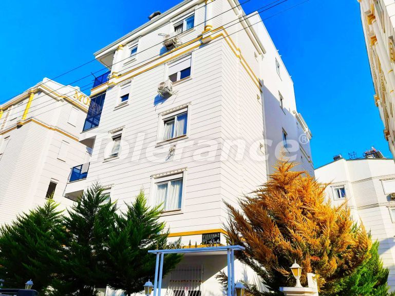 Apartment in Muratpaşa, Antalya - buy realty in Turkey - 97170