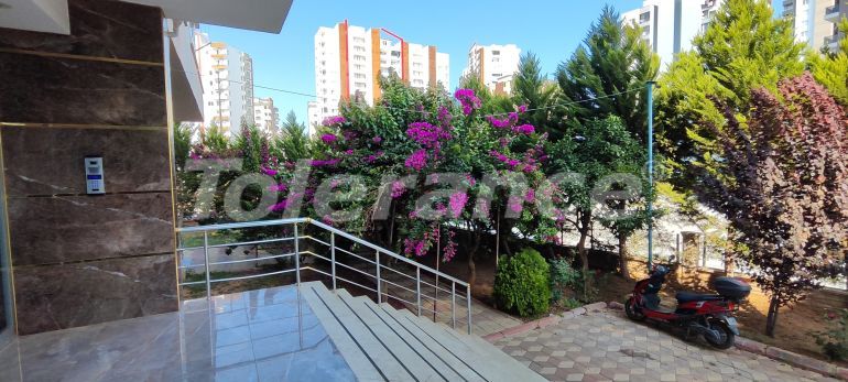 Appartement in Tece, Mersin zwembad - onroerend goed kopen in Turkije - 116867
