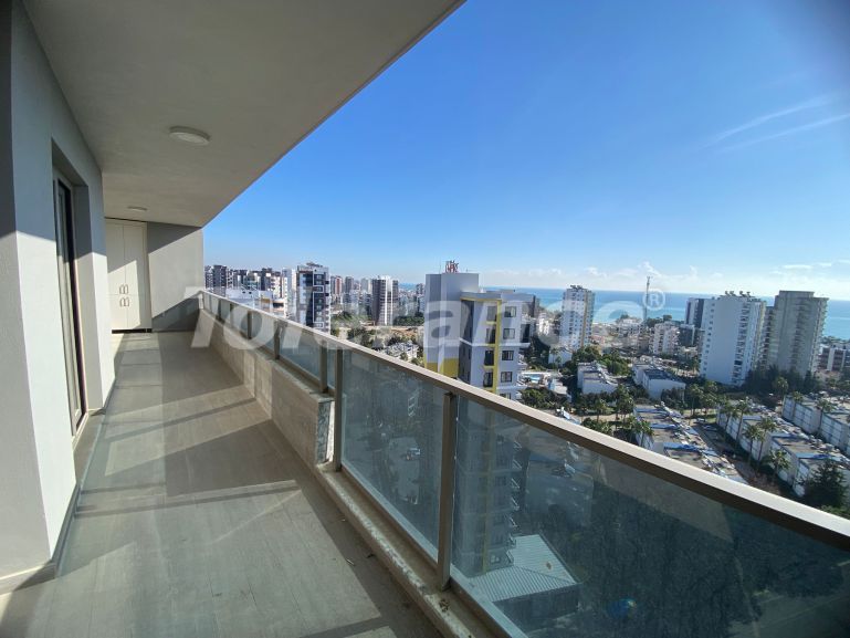 Apartment from the developer in Tece, Mersin, Mersin with sea view with pool - buy realty in Turkey - 137100