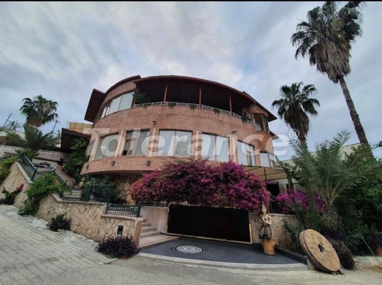 Immobilier commercial еn Kemer Centre, Kemer - acheter un bien immobilier en Turquie - 134552