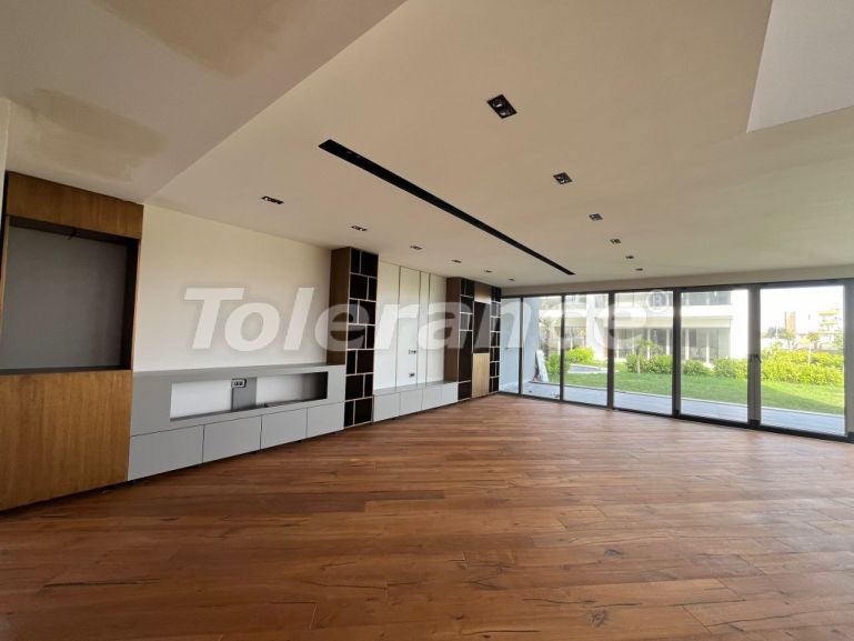 ویلا از سازنده که در آلتینتاش, آنتالیا استخر - خرید ملک در ترکیه - 107542