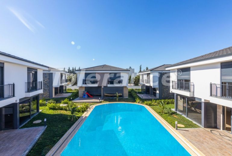 Villa du développeur еn Altıntaş, Antalya piscine - acheter un bien immobilier en Turquie - 66998