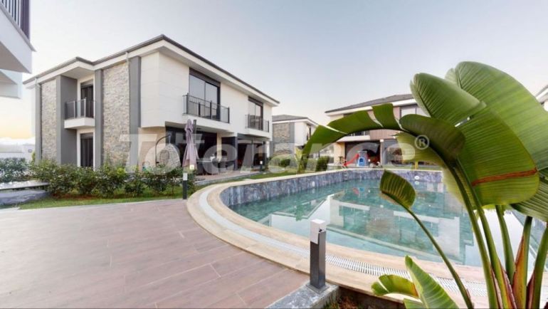 Villa van de ontwikkelaar in Altıntaş, Antalya zwembad - onroerend goed kopen in Turkije - 67004