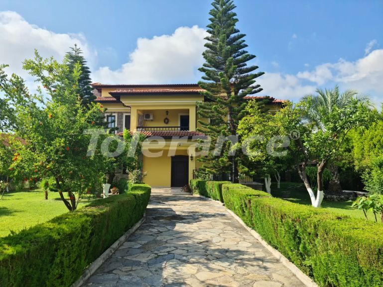 Villa in Aslanbudcak, Kemer with pool - buy realty in Turkey - 116134