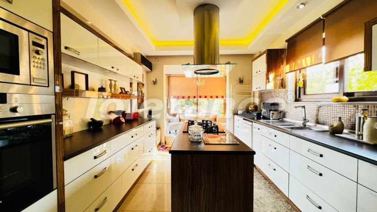 Villa in Arslanbucak, Kemer zwembad - onroerend goed kopen in Turkije - 136767