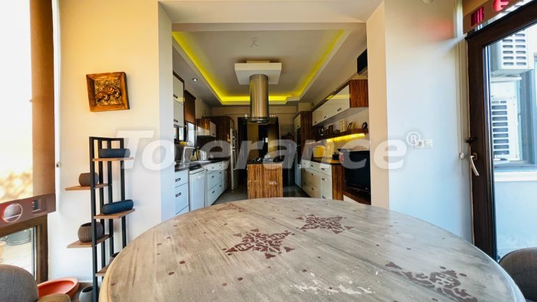 Villa in Arslanbucak, Kemer zwembad - onroerend goed kopen in Turkije - 136770