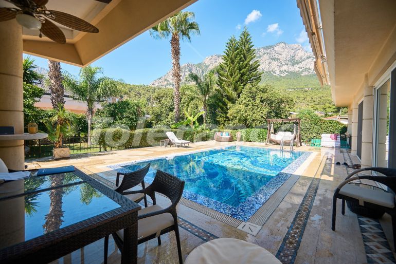 Villa in Arslanbucak, Kemer mit pool - immobilien in der Türkei kaufen - 146753