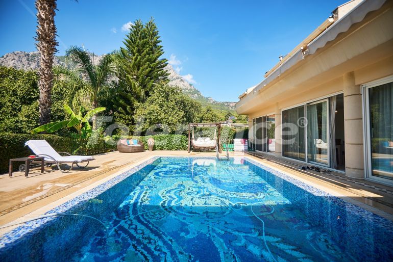 Villa in Arslanbucak, Kemer mit pool - immobilien in der Türkei kaufen - 146754