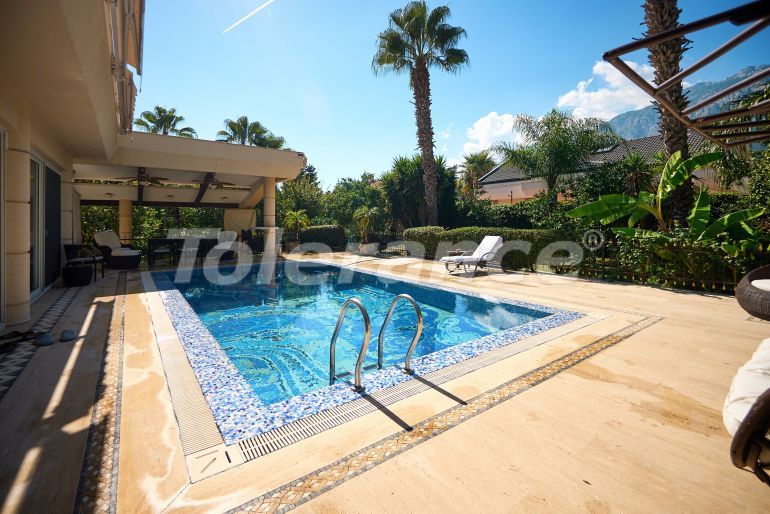 Villa in Arslanbucak, Kemer mit pool - immobilien in der Türkei kaufen - 146758