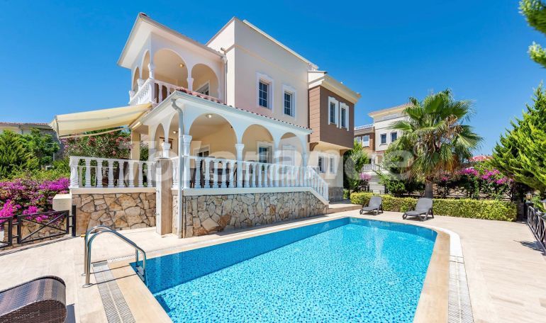 Villa van de ontwikkelaar in Avsallar, Alanya zeezicht zwembad - 127108 Villa van de ontwikkelaar in Avsallar, Alanya zeezicht zwembad - onroerend goed kopen in Turkije - 127108