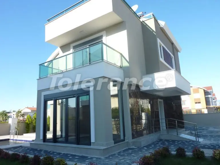 Villa еn Belek Centre, Belek piscine - acheter un bien immobilier en Turquie - 22445