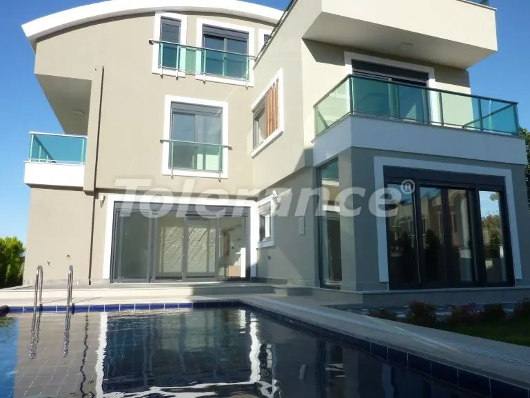 Villa еn Belek Centre, Belek piscine - acheter un bien immobilier en Turquie - 22447