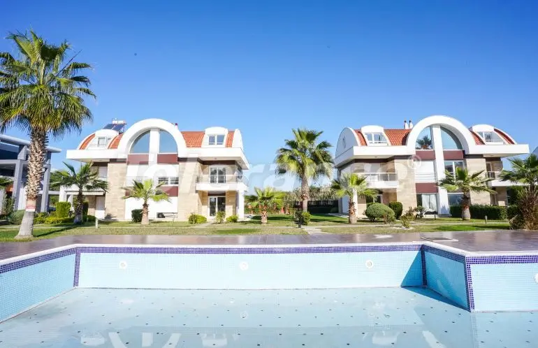 Villa from the developer in center, Belek pool - buy realty in Turkey - 32987