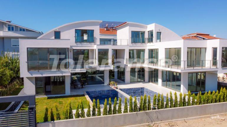 Villa in center, Belek with pool - buy realty in Turkey - 53570
