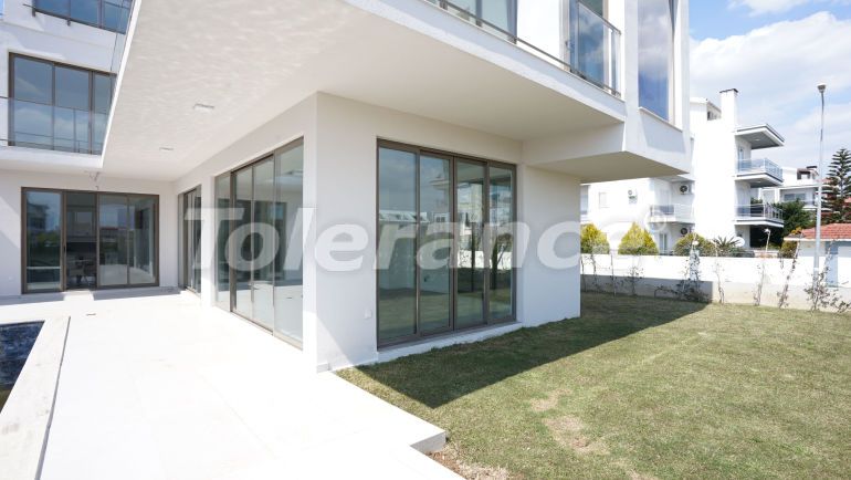 Villa еn Belek Centre, Belek piscine - acheter un bien immobilier en Turquie - 53571