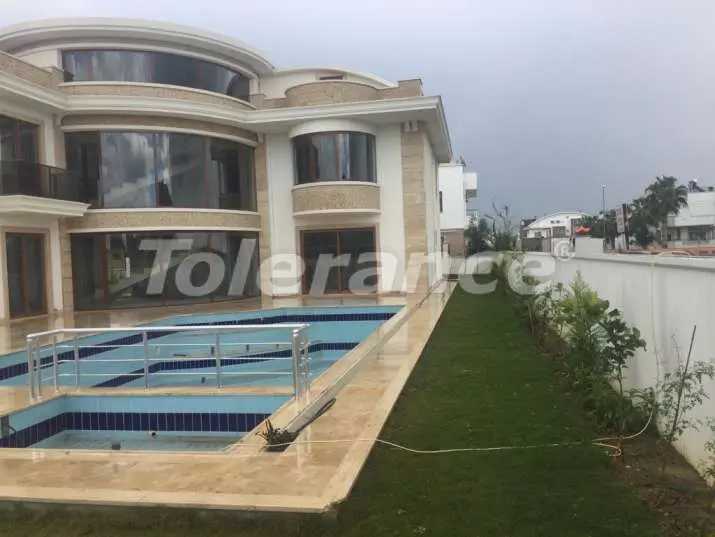 Villa du développeur еn Belek piscine - acheter un bien immobilier en Turquie - 501