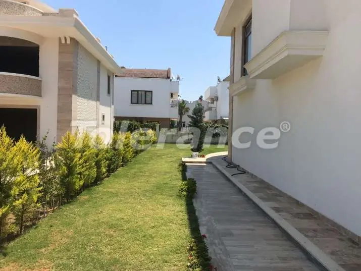 Villa du développeur еn Belek piscine - acheter un bien immobilier en Turquie - 524