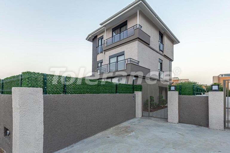 Villa van de ontwikkelaar in Belek zwembad - onroerend goed kopen in Turkije - 64349