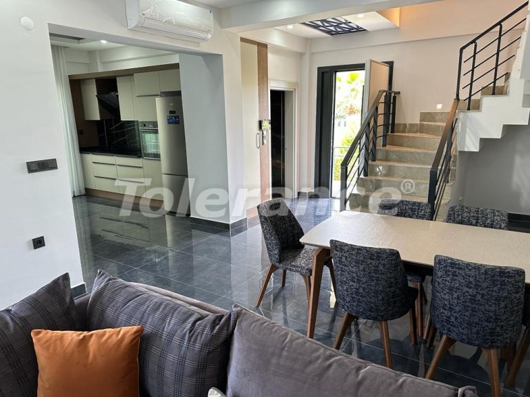 Villa in Belek zwembad - onroerend goed kopen in Turkije - 79249