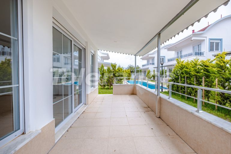 Villa in Belek with pool - buy realty in Turkey - 82053