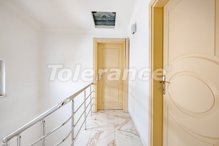 Villa in Belek with pool - buy realty in Turkey - 82080