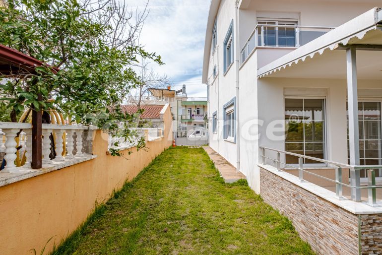 Villa in Belek with pool - buy realty in Turkey - 82095