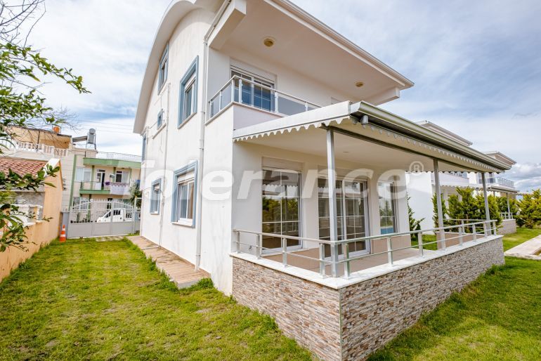 Villa in Belek with pool - buy realty in Turkey - 82096