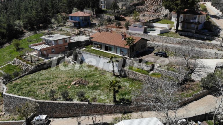 ویلا که در بیجیک, کمر منظره دریا - خرید ملک در ترکیه - 78469