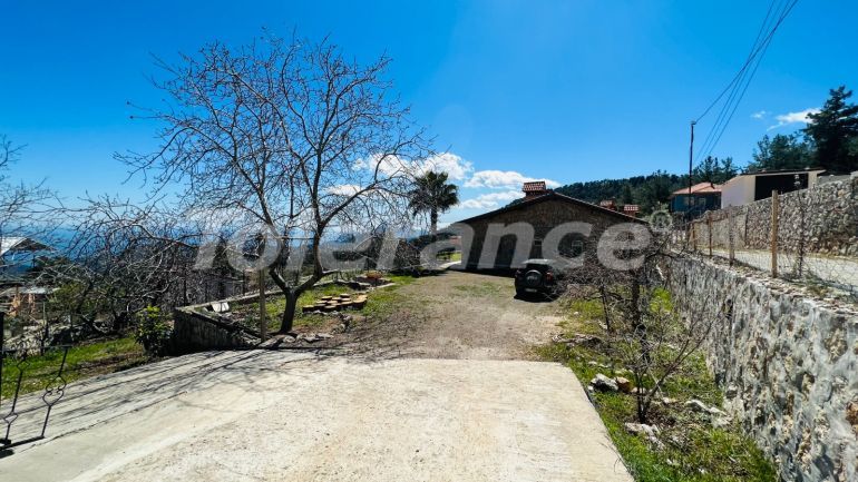 ویلا که در بیجیک, کمر منظره دریا - خرید ملک در ترکیه - 78493